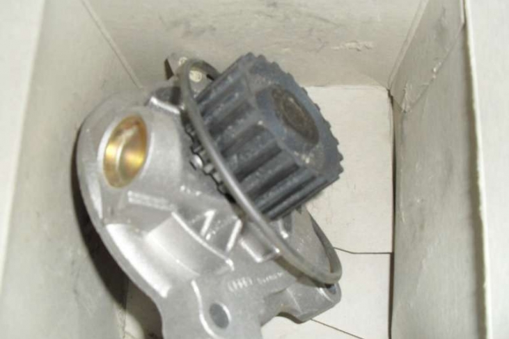 Waterpomp Audi 100 91-94 AAT, ABP