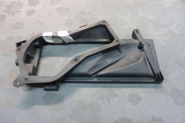 Luchtfilterhuis Audi 80 1.8 en 2.0 lt