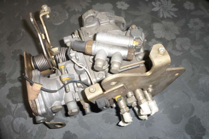 Dieselpomp gereviseerd vw t4 AAB en audi 100 AAS motor