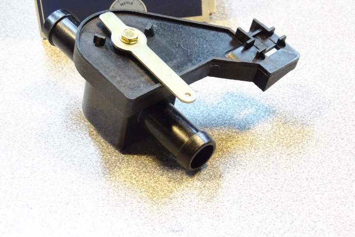 Regelklep koelvloeistof Audi 80 / 90 / Coupe    Vw Golf 1 / Cabriolet / Jetta / Caddy 1 / Passat / Corrado / Scirocco / LT / T3