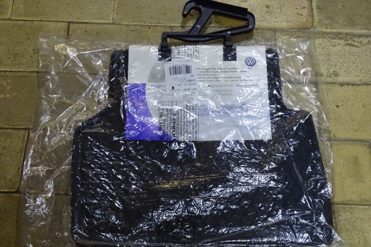 Matten rubber achteraan Tiguan 