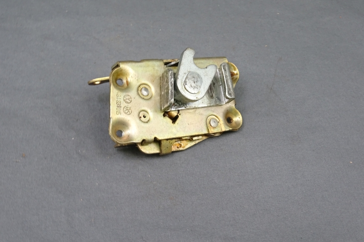 Deurslotblok links achter Vw K70