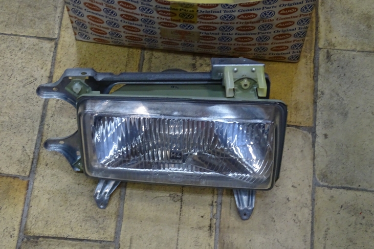 Koplamp rechts Audi 80