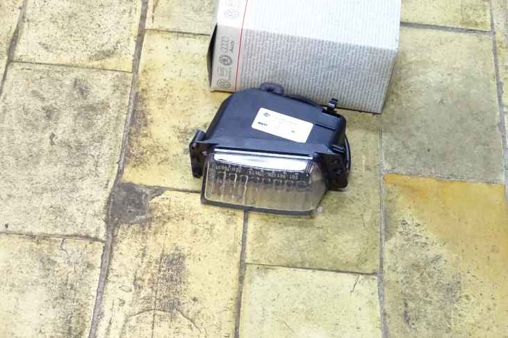 Mistlicht rechts Seat Cordoba / Inca / Ibiza  Vw Caddy / Polo 