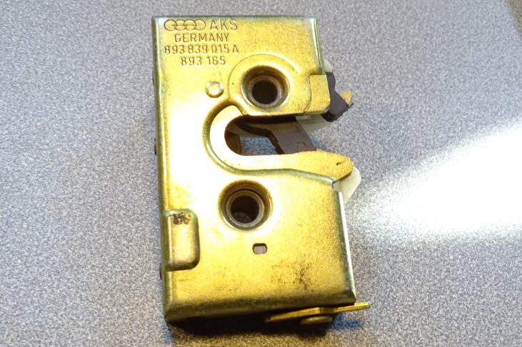 Deurslotblok links achter Audi 80