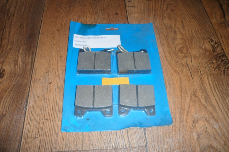 Remblokset Peugeot 504